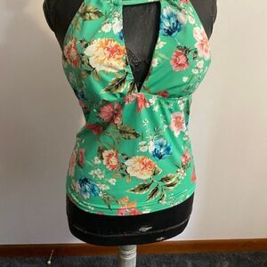 Gibson Latimer 2 pieces floral swimsuit, size Medium